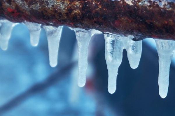 El Efecto del Frío en las Cañerías: ¿Cómo Proteger Tu Hogar en Invierno?